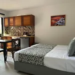 Golden Moments Luxury Stone C *