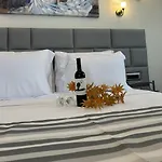 Golden Moments Luxury Stone C Мессария