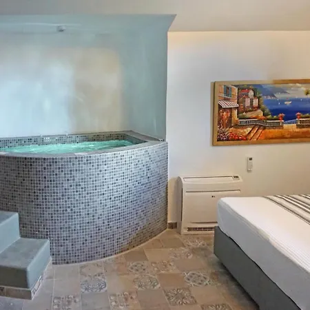 Golden Moments Luxury Stone C Διαμέρισμα Μεσαριά