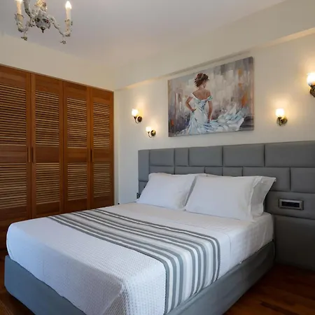 Διαμέρισμα Golden Moments Luxury Stone C